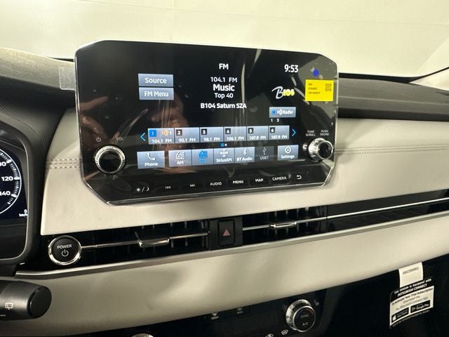 2025 Mitsubishi Outlander PHEV SEL