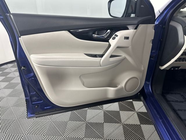 2022 Nissan Rogue Sport SL Premium Package