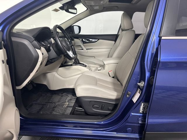 2022 Nissan Rogue Sport SL Premium Package