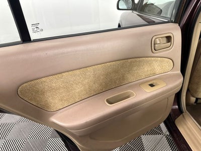 1998 Nissan Maxima Base