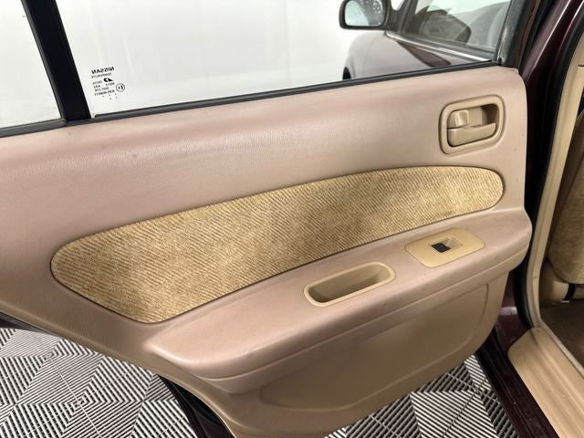 1998 Nissan Maxima Base