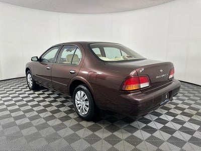 1998 Nissan Maxima Base