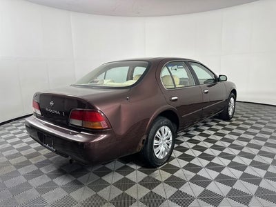 1998 Nissan Maxima Base