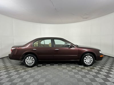 1998 Nissan Maxima Base