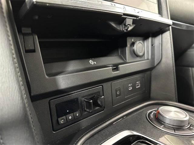 2024 Nissan Armada SV