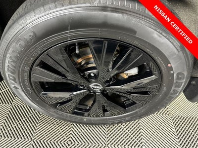 2023 Nissan Rogue SV Midnight Edition & Premium Package