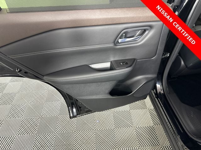 2023 Nissan Rogue SV Midnight Edition & Premium Package