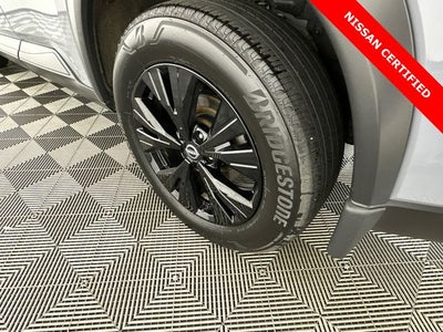 2023 Nissan Rogue SV Midnight Edition & Premium Package