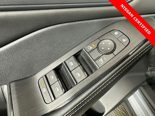 2023 Nissan Rogue SV Midnight Edition & Premium Package