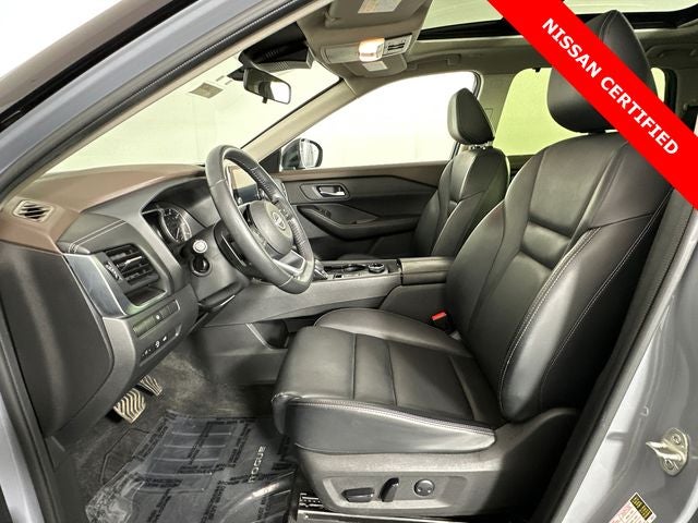 2023 Nissan Rogue SV Midnight Edition & Premium Package