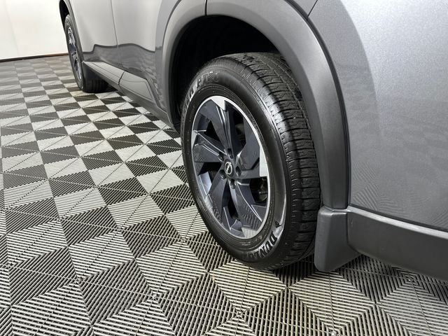 2025 Nissan Rogue SV Premium Package