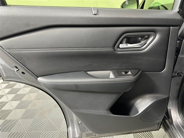 2025 Nissan Rogue SV Premium Package