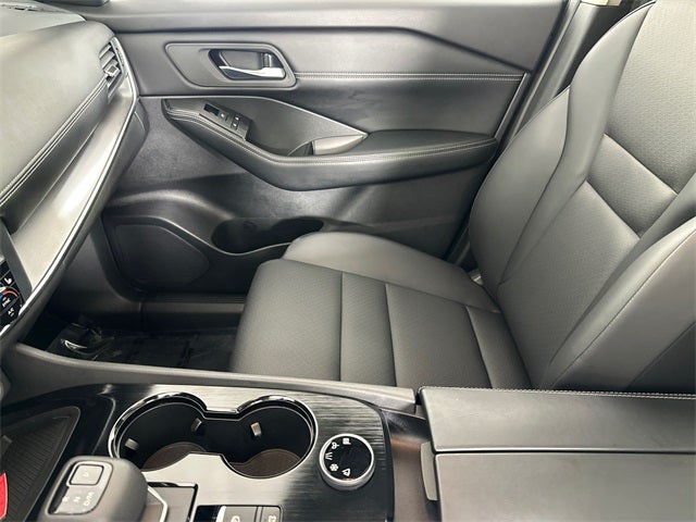 2025 Nissan Rogue SV Premium Package