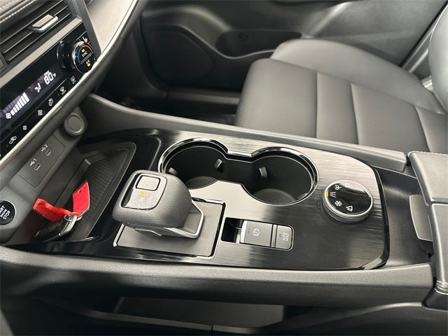 2025 Nissan Rogue SV Premium Package