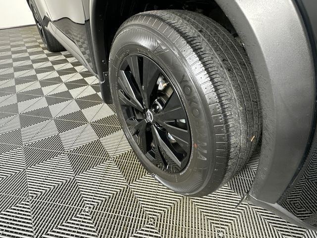 2023 Nissan Rogue SV Midnight Edition & Premium Package