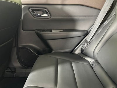 2023 Nissan Rogue SV Midnight Edition & Premium Package