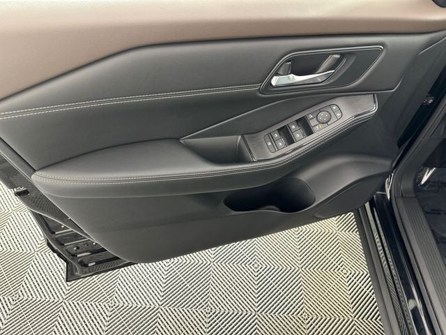 2023 Nissan Rogue SV Midnight Edition & Premium Package