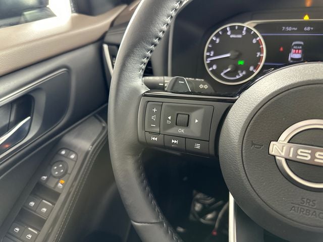 2023 Nissan Rogue SV Midnight Edition & Premium Package