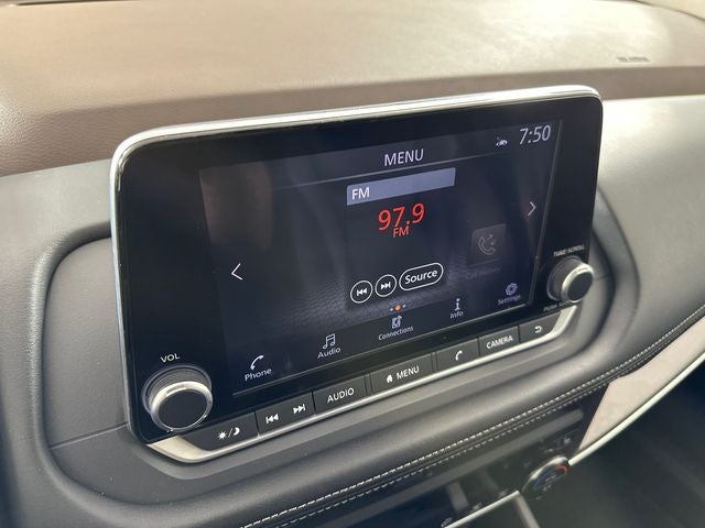 2023 Nissan Rogue SV Midnight Edition & Premium Package