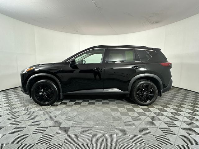 2023 Nissan Rogue SV Midnight Edition & Premium Package