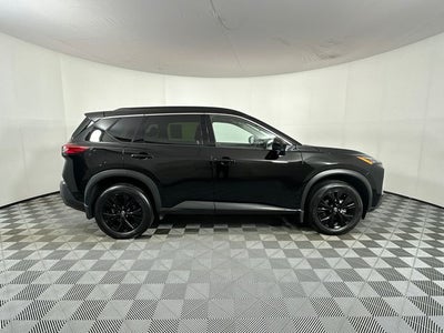 2023 Nissan Rogue SV Midnight Edition & Premium Package
