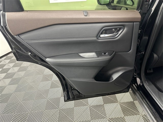 2023 Nissan Rogue SV Premium Package