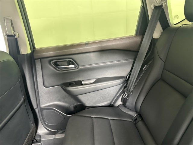 2023 Nissan Rogue SV Premium Package