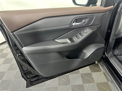 2023 Nissan Rogue SV Premium Package