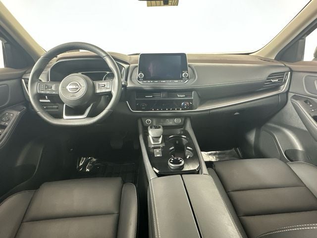 2023 Nissan Rogue SV Midnight Edition & Premium Package