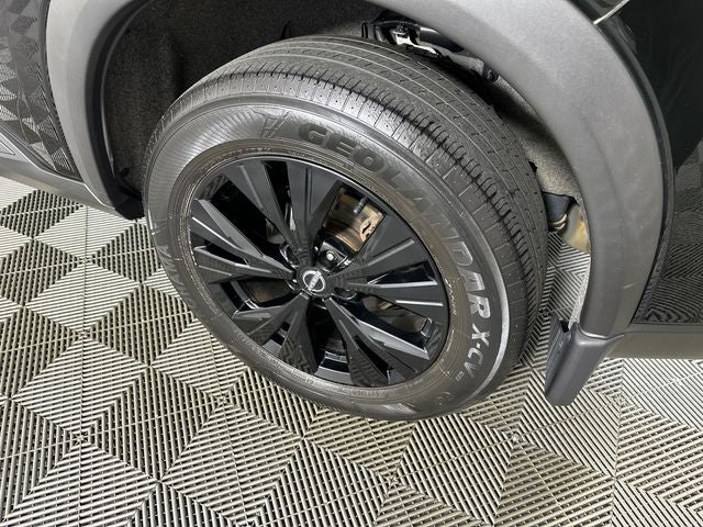 2023 Nissan Rogue SV Premium Package