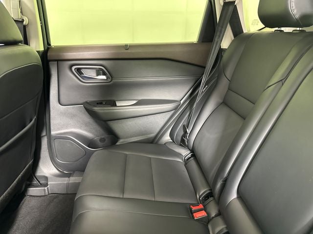 2023 Nissan Rogue SV Premium Package