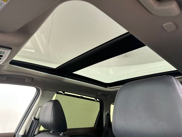 2023 Nissan Rogue SV Premium Package