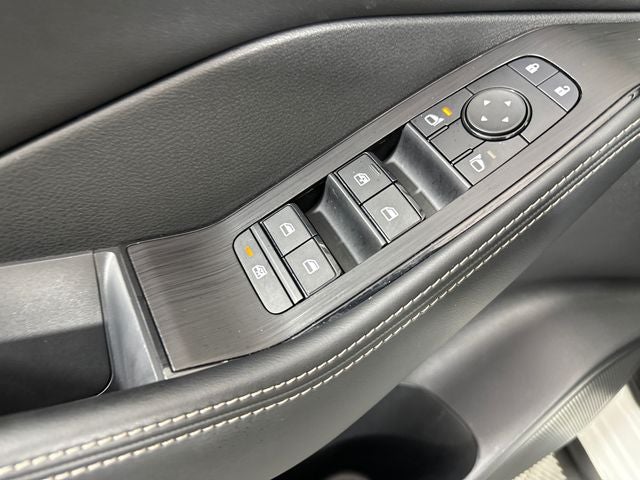 2023 Nissan Rogue SV Premium Package