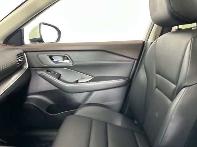 2023 Nissan Rogue SV Premium Package