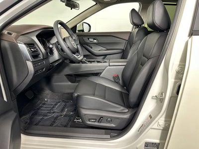 2023 Nissan Rogue SV Premium Package