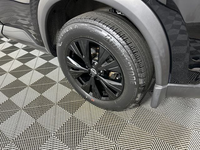 2023 Nissan Rogue SV Premium Package
