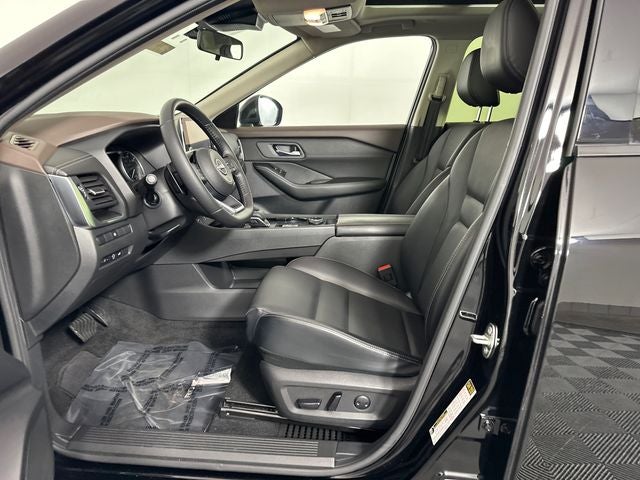2023 Nissan Rogue SV Premium Package