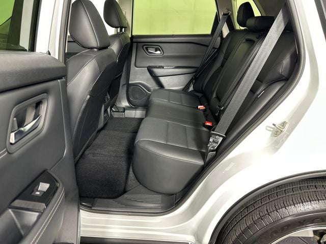 2024 Nissan Rogue SV Premium Package