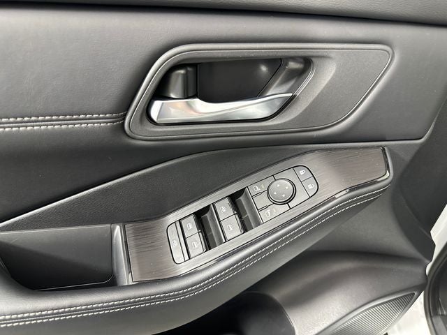 2024 Nissan Rogue SV Premium Package