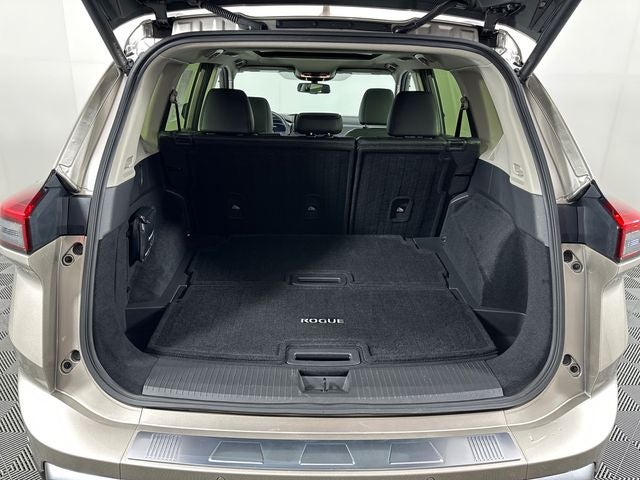 2024 Nissan Rogue SL Premium Package