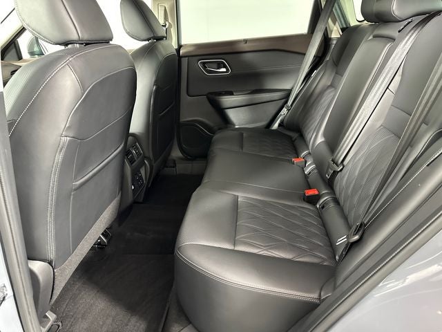 2023 Nissan Rogue Platinum Premium Package