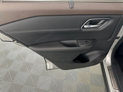 2023 Nissan Rogue Platinum Premium Package