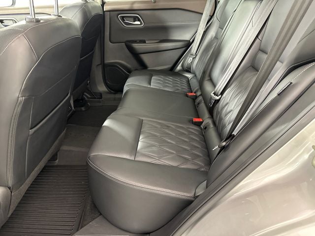 2023 Nissan Rogue Platinum Premium Package