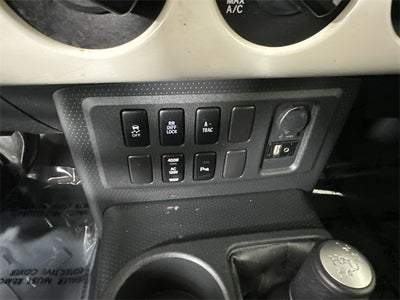 2014 Toyota FJ Cruiser Base