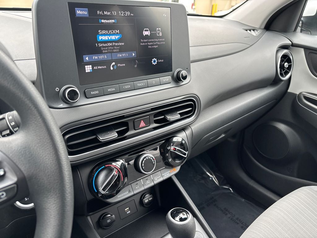 2023 Hyundai KONA SEL