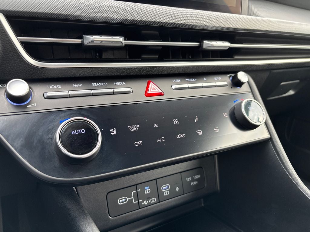 2025 Hyundai SONATA HYBRID SEL