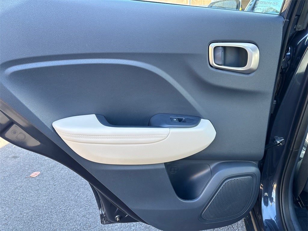 2025 Hyundai VENUE Limited