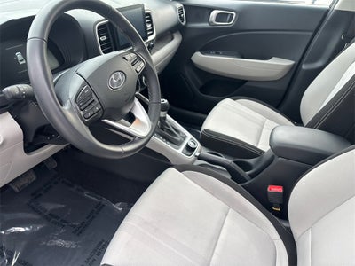 2025 Hyundai VENUE SEL