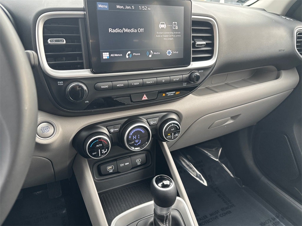 2025 Hyundai VENUE SEL