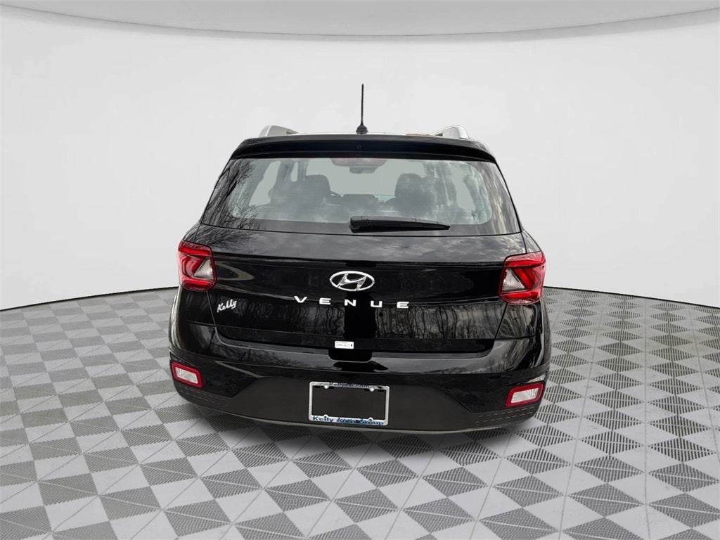 2025 Hyundai VENUE SEL